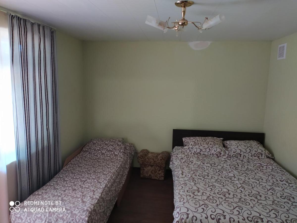 Small Guest House Lazurne Exterior photo