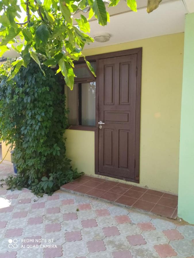Small Guest House Lazurne Exterior photo
