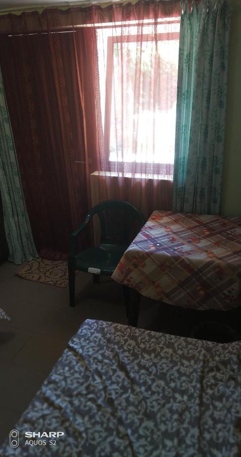 Small Guest House Lazurne Exterior photo