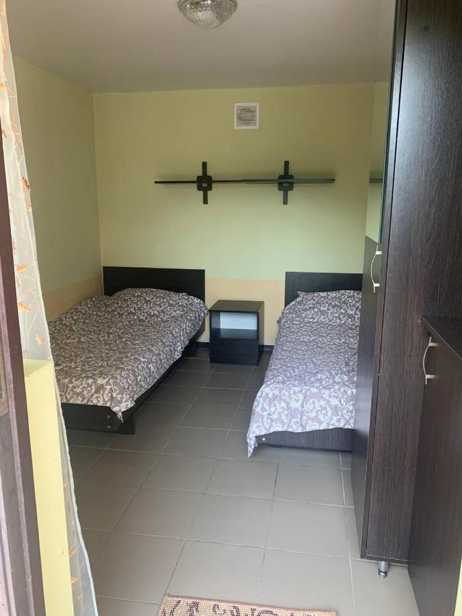 Small Guest House Lazurne Exterior photo