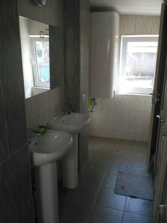 Small Guest House Lazurne Exterior photo